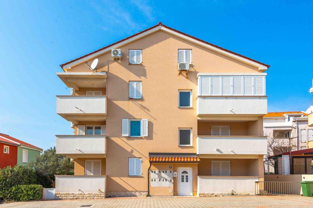 Apartment Hannah Новалья Экстерьер фото